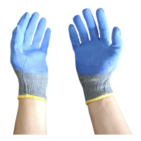 Перчатки с резиновым покрытием голубые